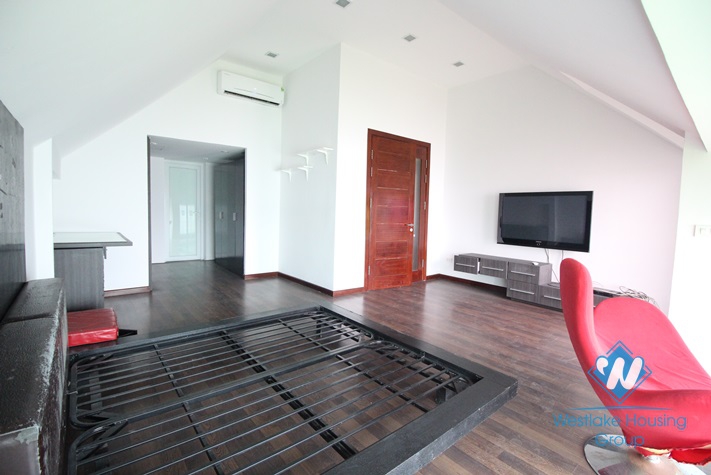 Beautiful house on the lakeside with splendid lakeview